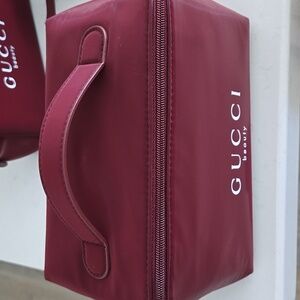 New Gucci Vanity Bag Burgundy Cosmetic Case Zipper Pouch Beauty Case Travel Bag